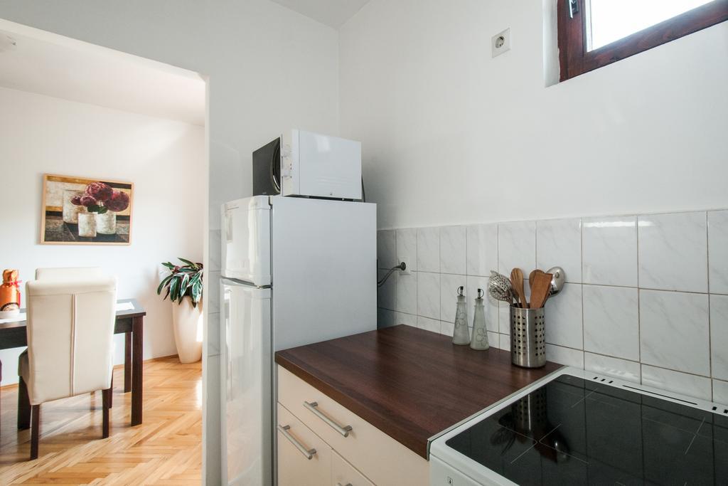 Sensitive Apartment Belgrad Exterior foto